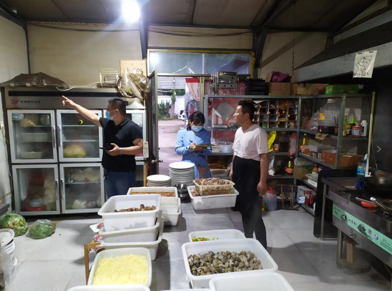 市商務(wù)局開展餐飲場(chǎng)所燃?xì)獍踩珤呓謾z查