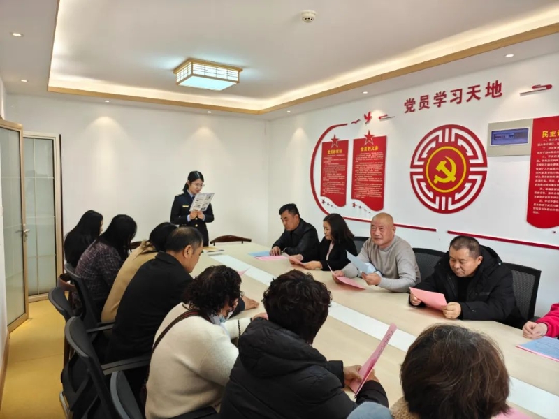 曲阜市應(yīng)急管理局開展應(yīng)急知識(shí)科普暨學(xué)雷鋒志愿服務(wù)活動(dòng)